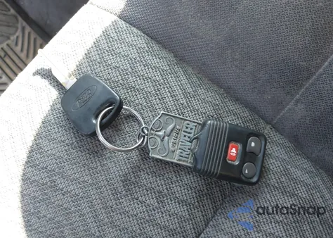 2003 Ford F-150 Lariat/Xl/Xlt из США, поврежденный, VIN 2FTRX18L03CA43063